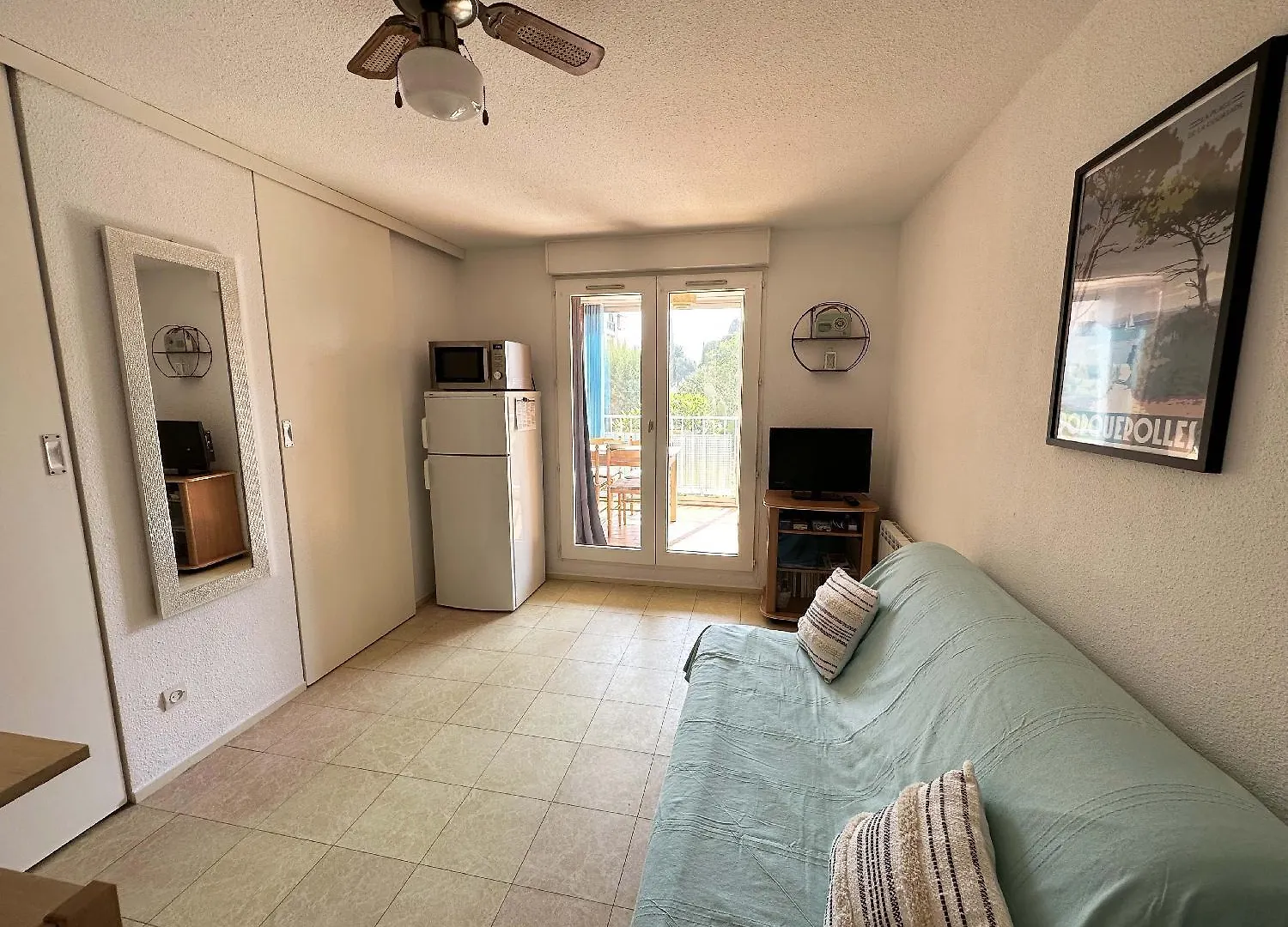 Apartment Appartement 4 A 6 Personnes Acces Direct Plage Miramar La Londe-les-Maures