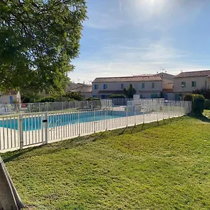 Appartement Les Locations Cinaureva  Village De La, La Londe-les-Maures